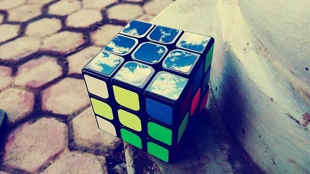 rubik 2477165 640