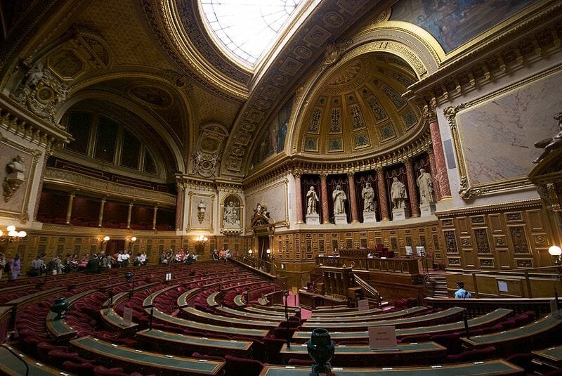 800px Lhémicycle du Sénat français en septembre 2009