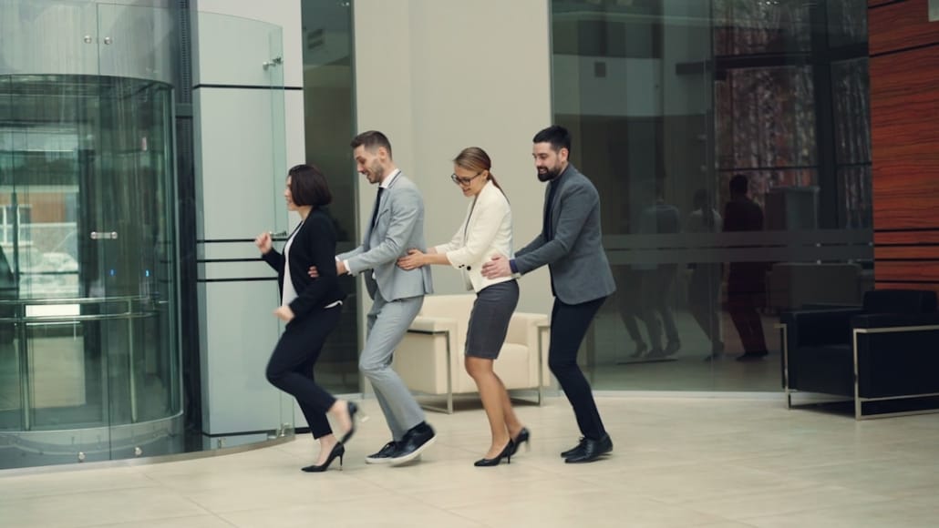 Pourquoi beaucoup de grandes entreprises ont besoin d’acquérir des PME - business - réunion dirigeants business