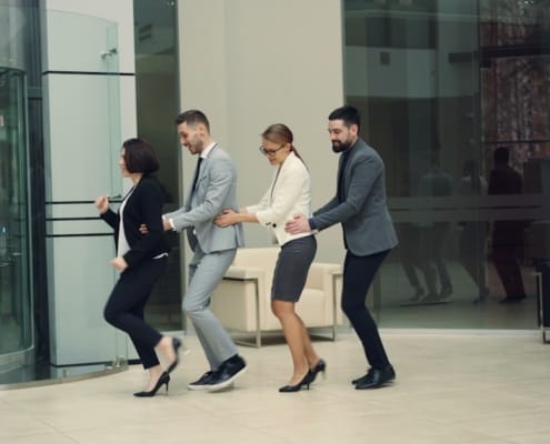 Pourquoi beaucoup de grandes entreprises ont besoin d’acquérir des PME - business - réunion dirigeants business