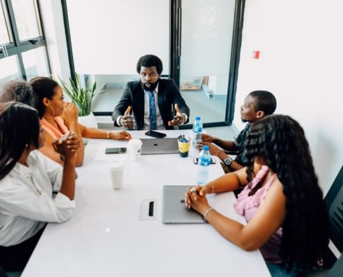 Y a-t-il un bon moment pour vendre sa société et comment faire ? - business - réunion dirigeants business