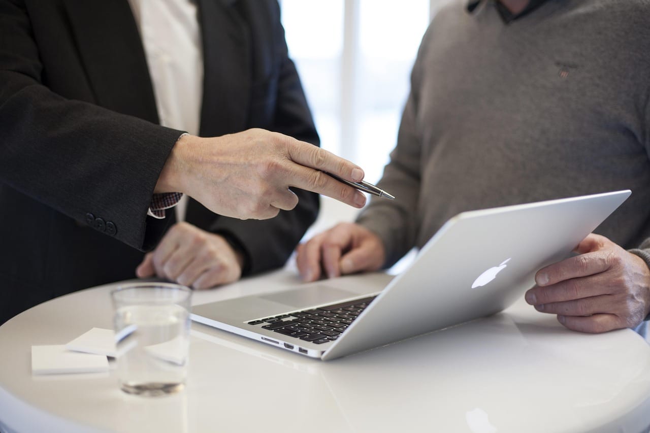 L’AMF et l’ACPR clarifient la réglementation des activités de conseil en cession, transmission et acquisition d’entreprise - business - analyse financière business