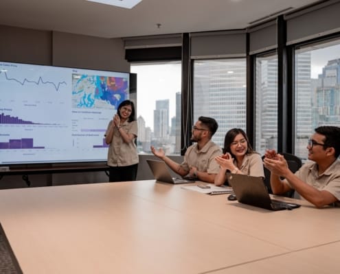Comment bien préparer son entreprise pour la transmettre en 2019 ? 41 Comment bien préparer son entreprise pour la transmettre en 2019 ? - business - réunion dirigeants business