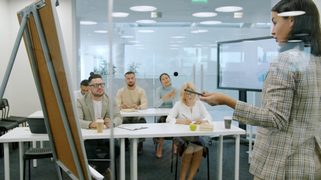 Pourquoi créer une holding ? - business - réunion dirigeants business