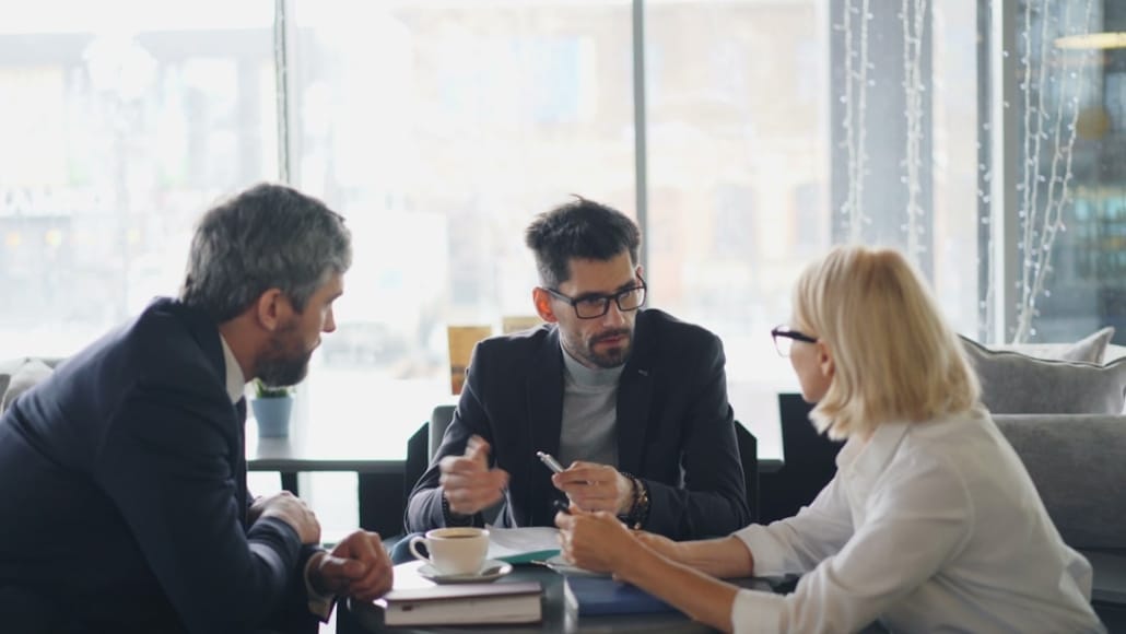 Holmarcom-BMCI : Les 5 leçons de cession que tout dirigeant PME marocain doit connaître - business - réunion dirigeants business