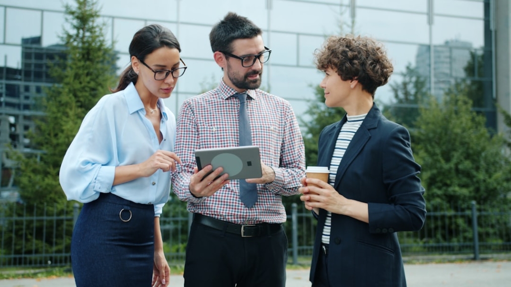 Transmettre une PME au Maroc au meilleur prix de cession 6 Transmettre une PME au Maroc au meilleur prix de cession - business - réunion dirigeants business